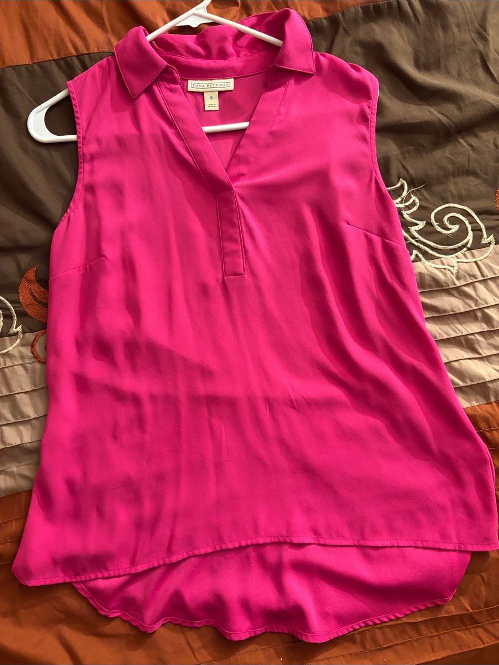 Dana Buchman Hot Pink Sleeveless Collared Camisole